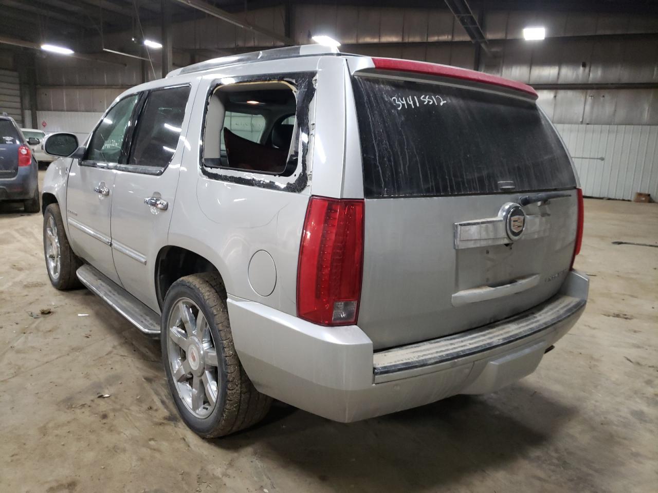 Photo 3 from auction – 2013 CADILLAC ESCALADE L with VIN 1GYS4BEF0DR245723