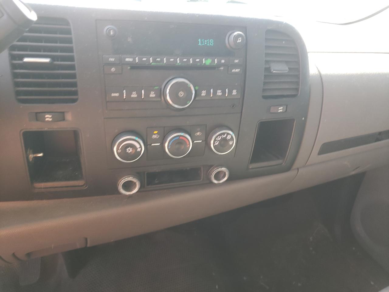 Photo 9 from auction – 2008 CHEVROLET SILVERADO with VIN 1GCEC14X48Z291829