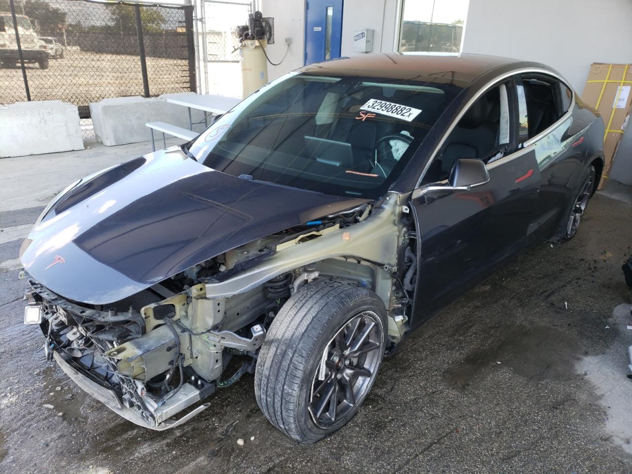 Photo 2 from auction – 2019 TESLA MODEL 3 with VIN 5YJ3E1EB7KF205379