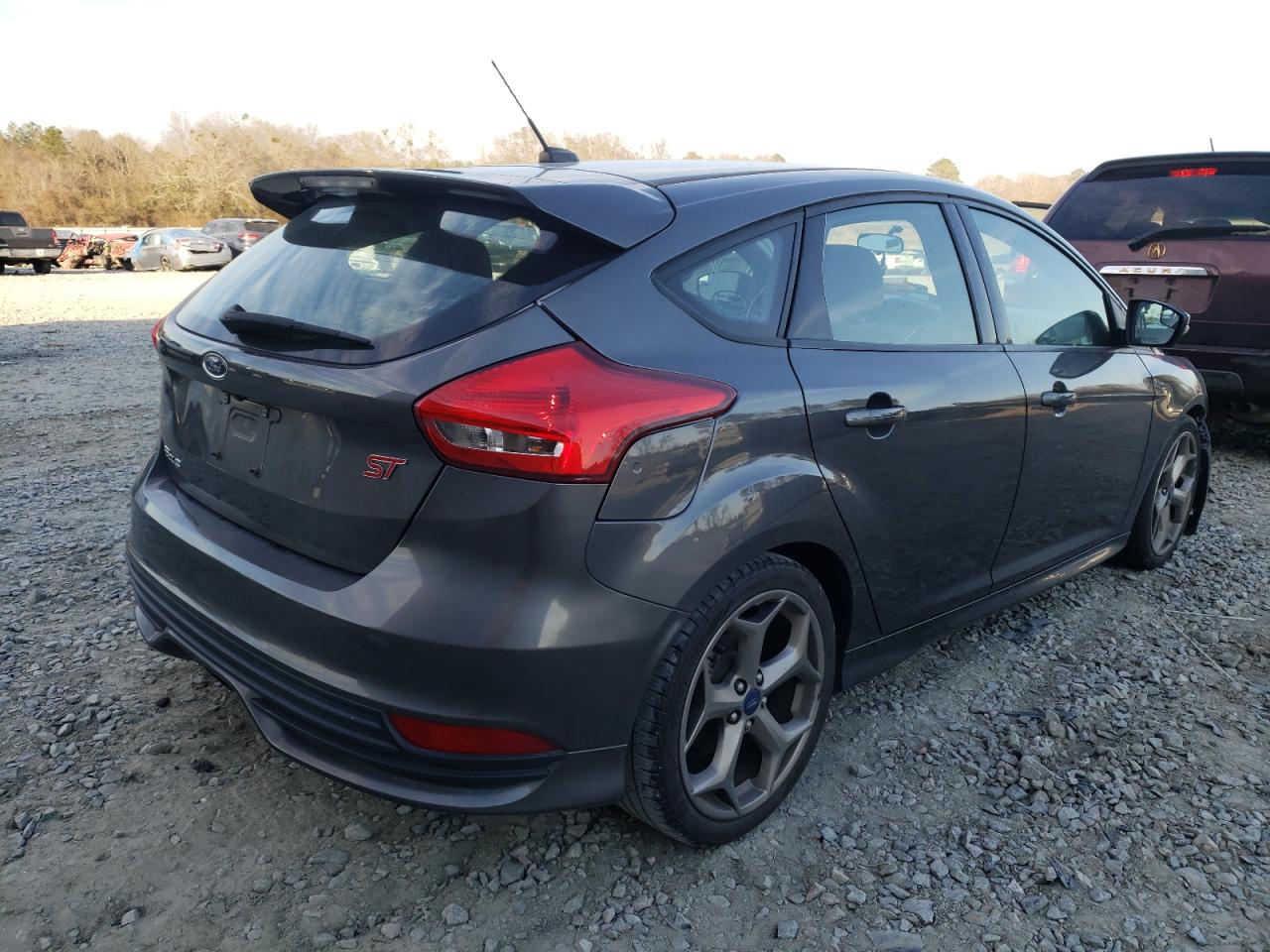 Photo 4 from auction – 2018 FORD FOCUS ST with VIN 1FADP3L93JL284531