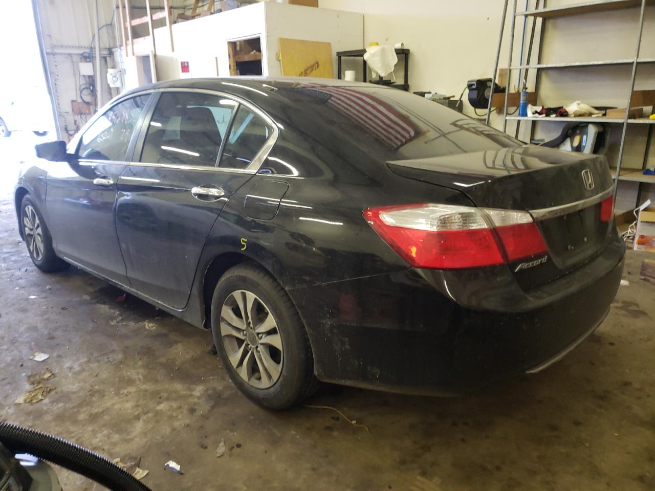 Photo 3 from auction – 2015 HONDA ACCORD LX with VIN 1HGCR2F37FA255801