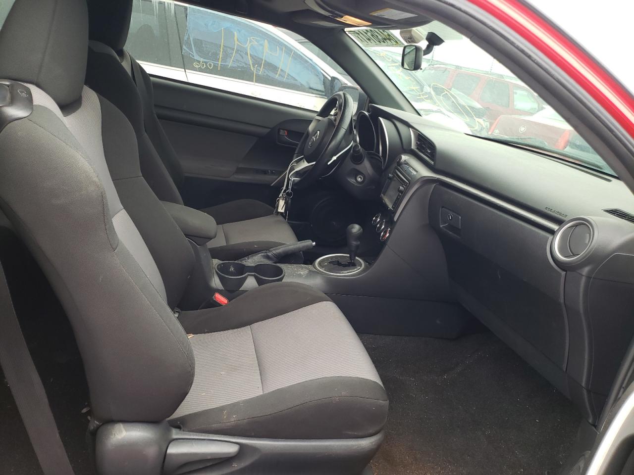 Photo 5 from auction – 2015 TOYOTA SCION TC with VIN JTKJF5C77F3088893