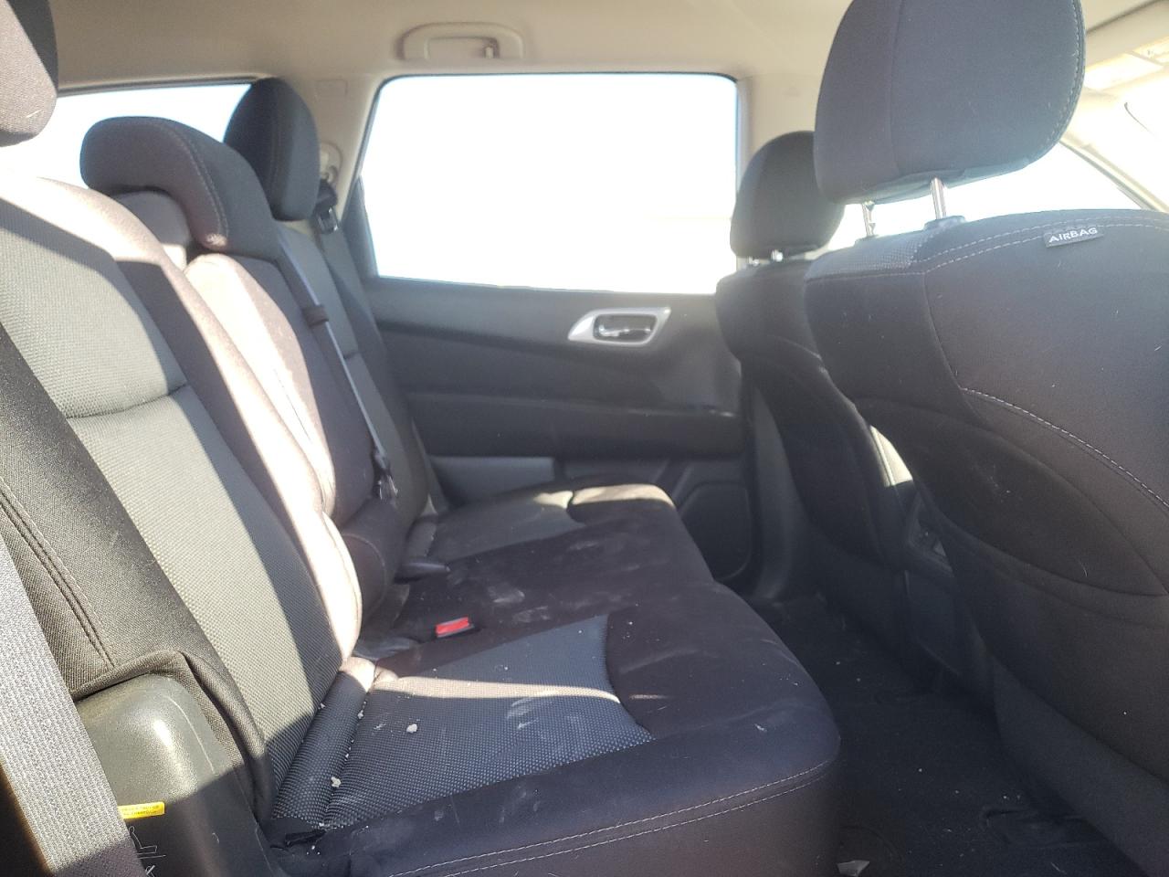 Photo 6 from auction – 2017 NISSAN PATHFINDER with VIN 5N1DR2MM1HC603030