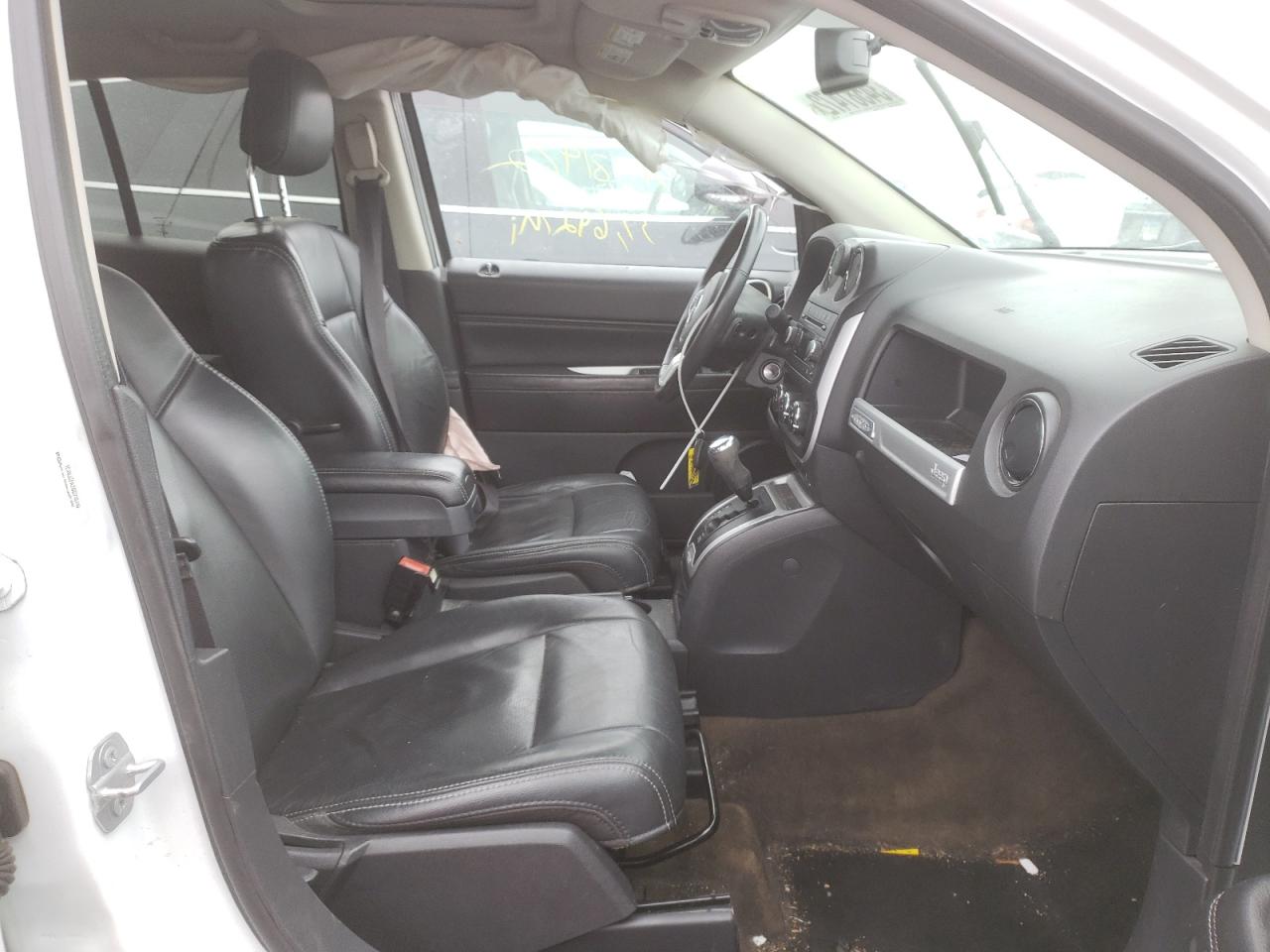 Photo 5 from auction – 2016 JEEP COMPASS LA with VIN 1C4NJCEA2GD716410