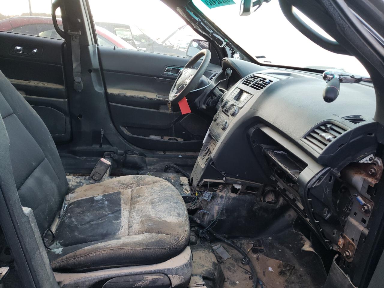 Photo 5 from auction – 2015 FORD EXPLORER P with VIN 1FM5K8AR5FGB13367