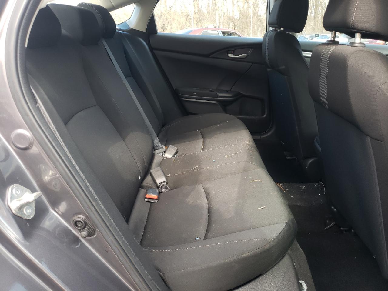 Photo 6 from auction – 2018 HONDA CIVIC LX with VIN 2HGFC2F58JH516461