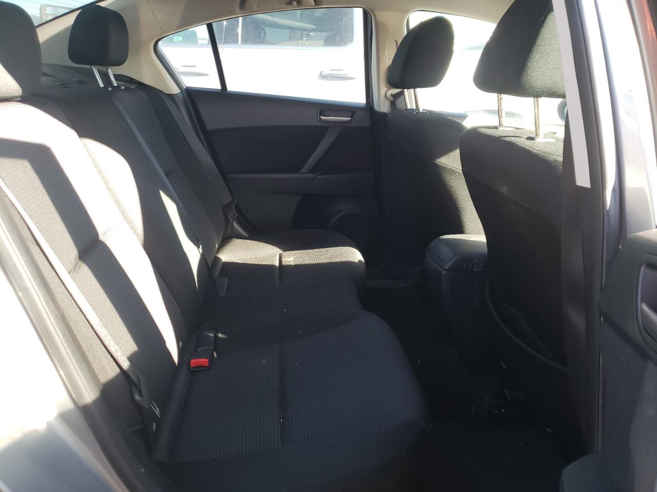 Photo 6 from auction – 2012 MAZDA 3 I with VIN JM1BL1UF4C1522990