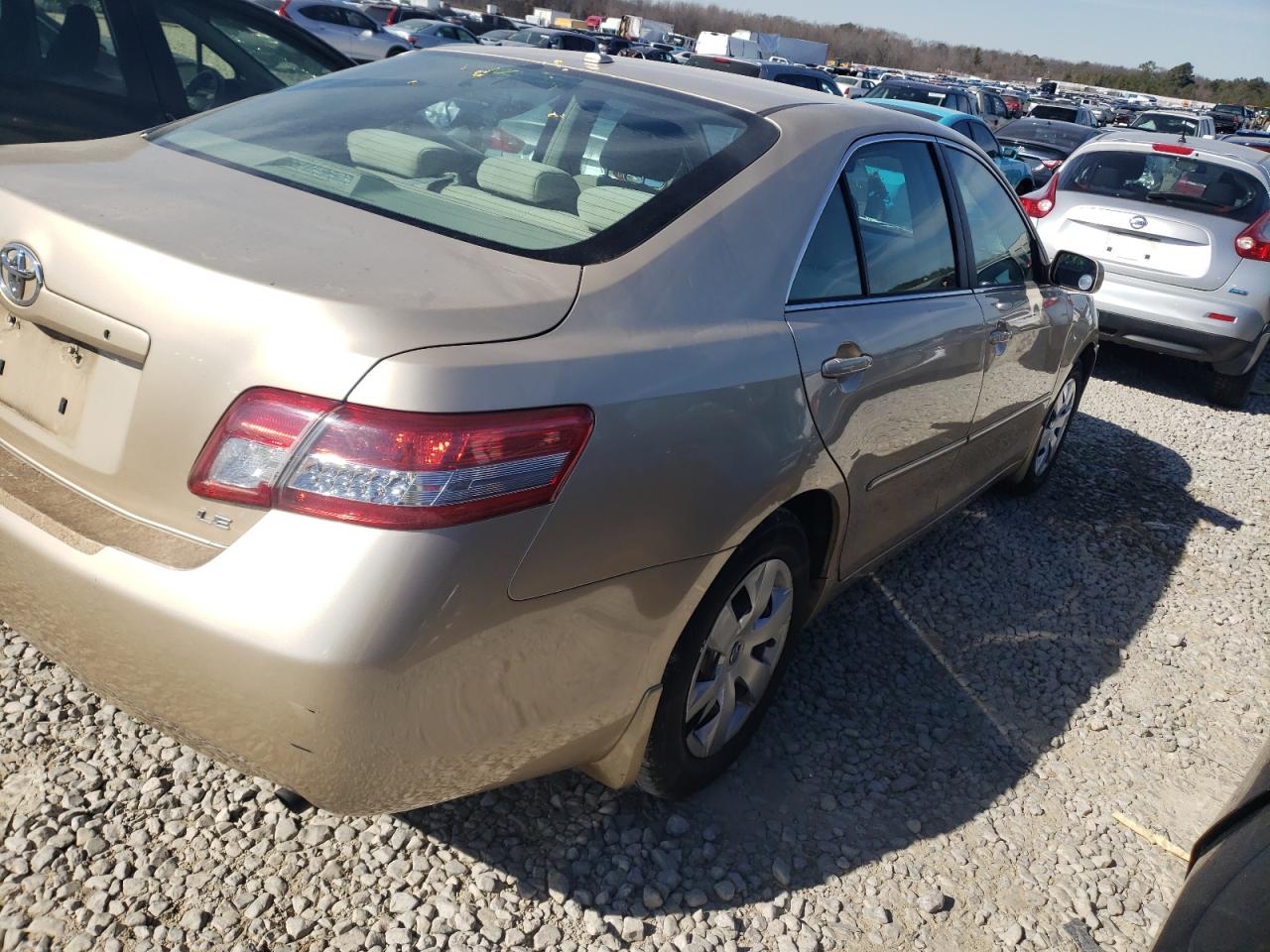 Photo 4 from auction – 2010 TOYOTA CAMRY BASE with VIN 4T4BF3EK0AR031439