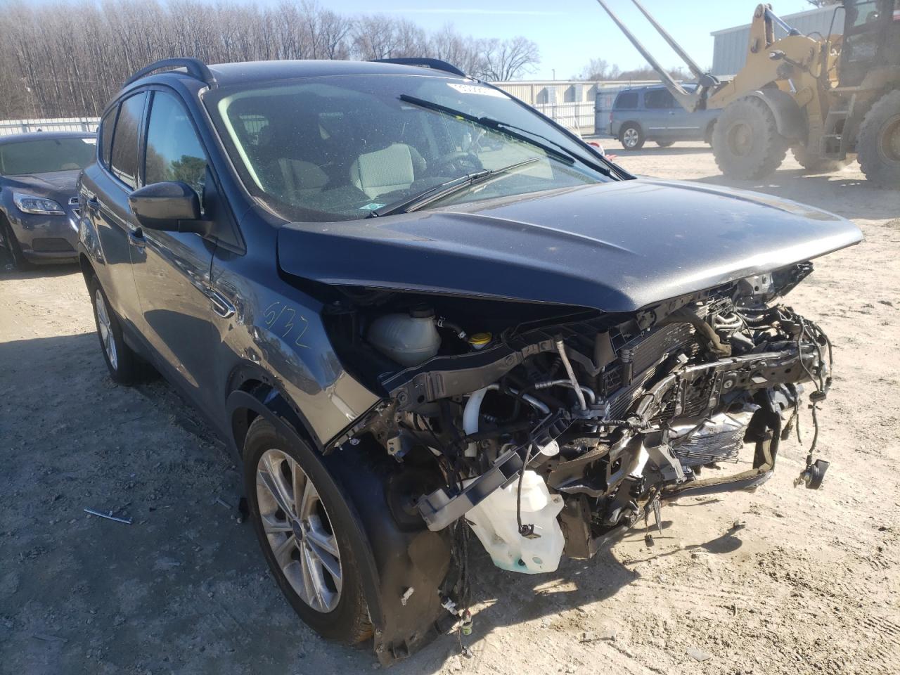 FORD ESCAPE SE 2018 with VIN 1FMCU0GD8JUA02336 - Photo from auction