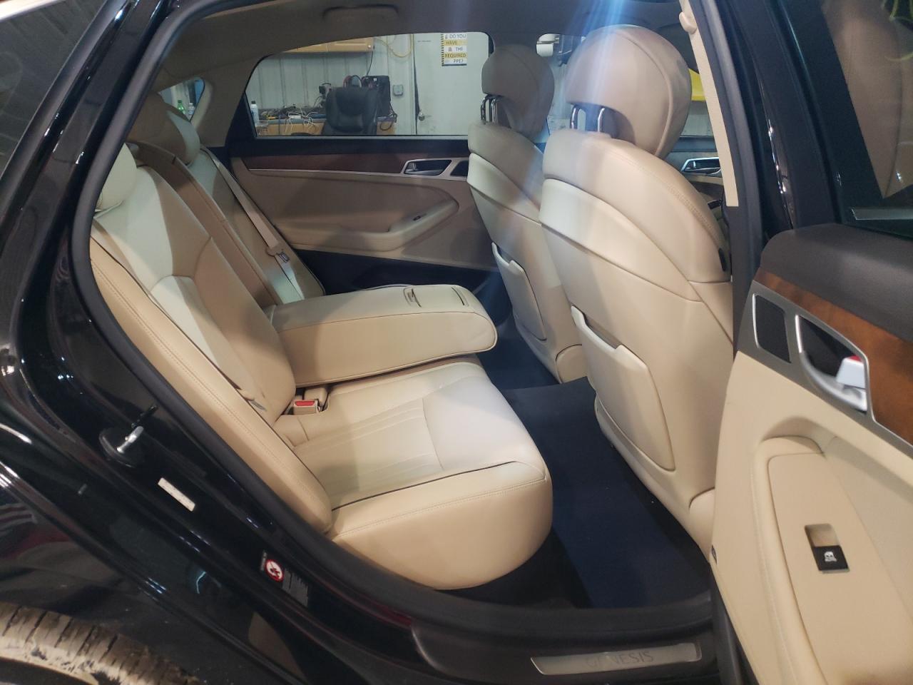 Photo 6 from auction – 2017 GENESIS G80 ULTIMA with VIN KMHGN4JF6HU180854