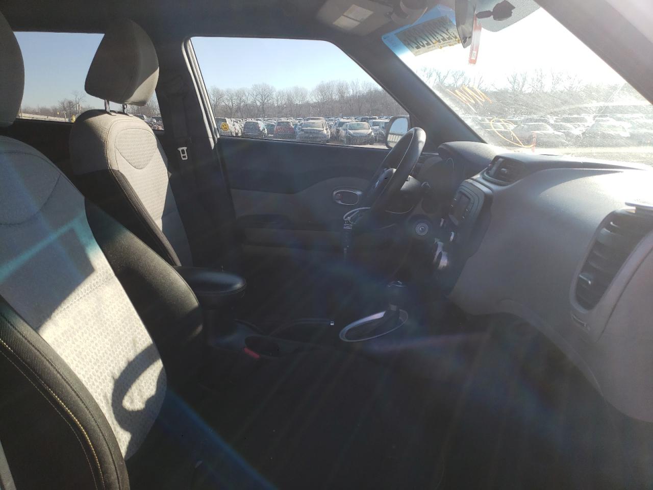 Photo 5 from auction – 2015 KIA SOUL + with VIN KNDJP3A59F7167579