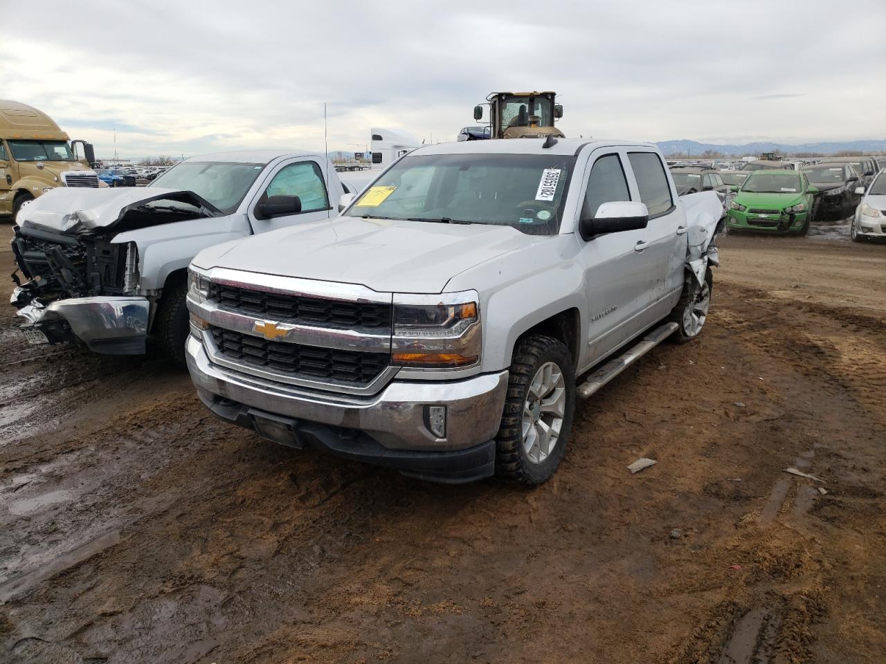 Photo 2 from auction – 2017 CHEVROLET SILVERADO with VIN 3GCUKREC5HG296658