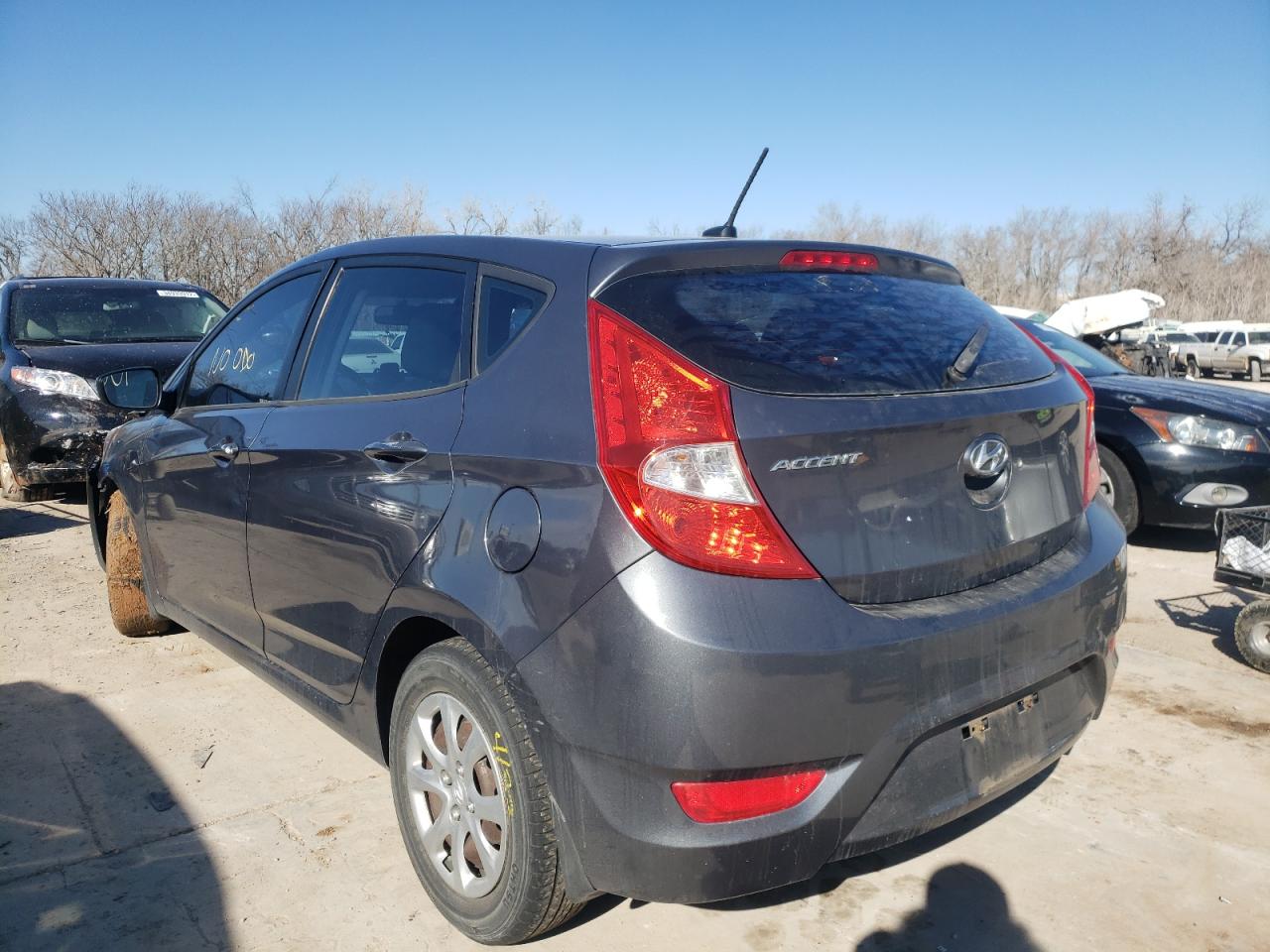 Photo 3 from auction – 2013 HYUNDAI ACCENT GLS with VIN KMHCT5AE5DU068428
