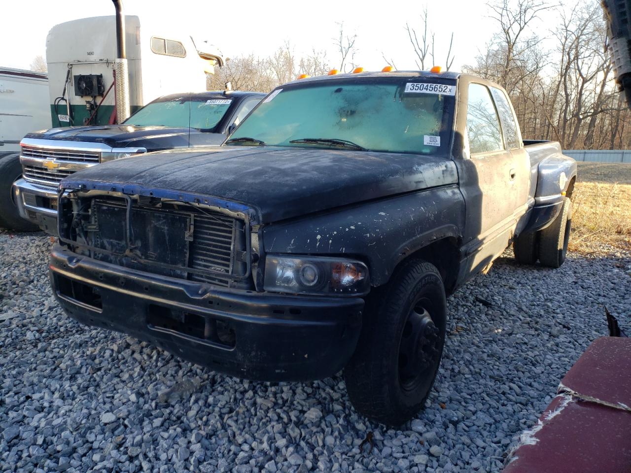 Photo 2 from auction – 2001 DODGE RAM 3500 with VIN 1B7MC33611J517149