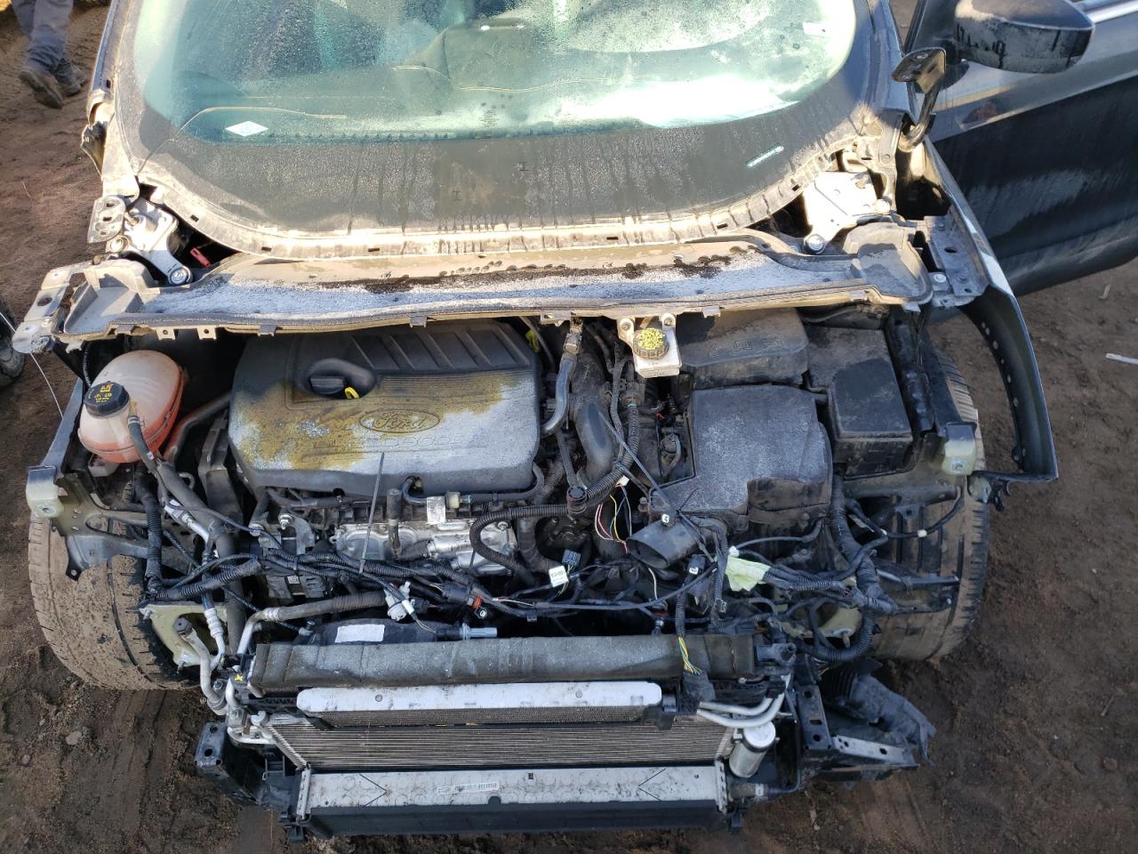 Photo 7 from auction – 2017 FORD ESCAPE SE with VIN 1FMCU0GD6HUD25469