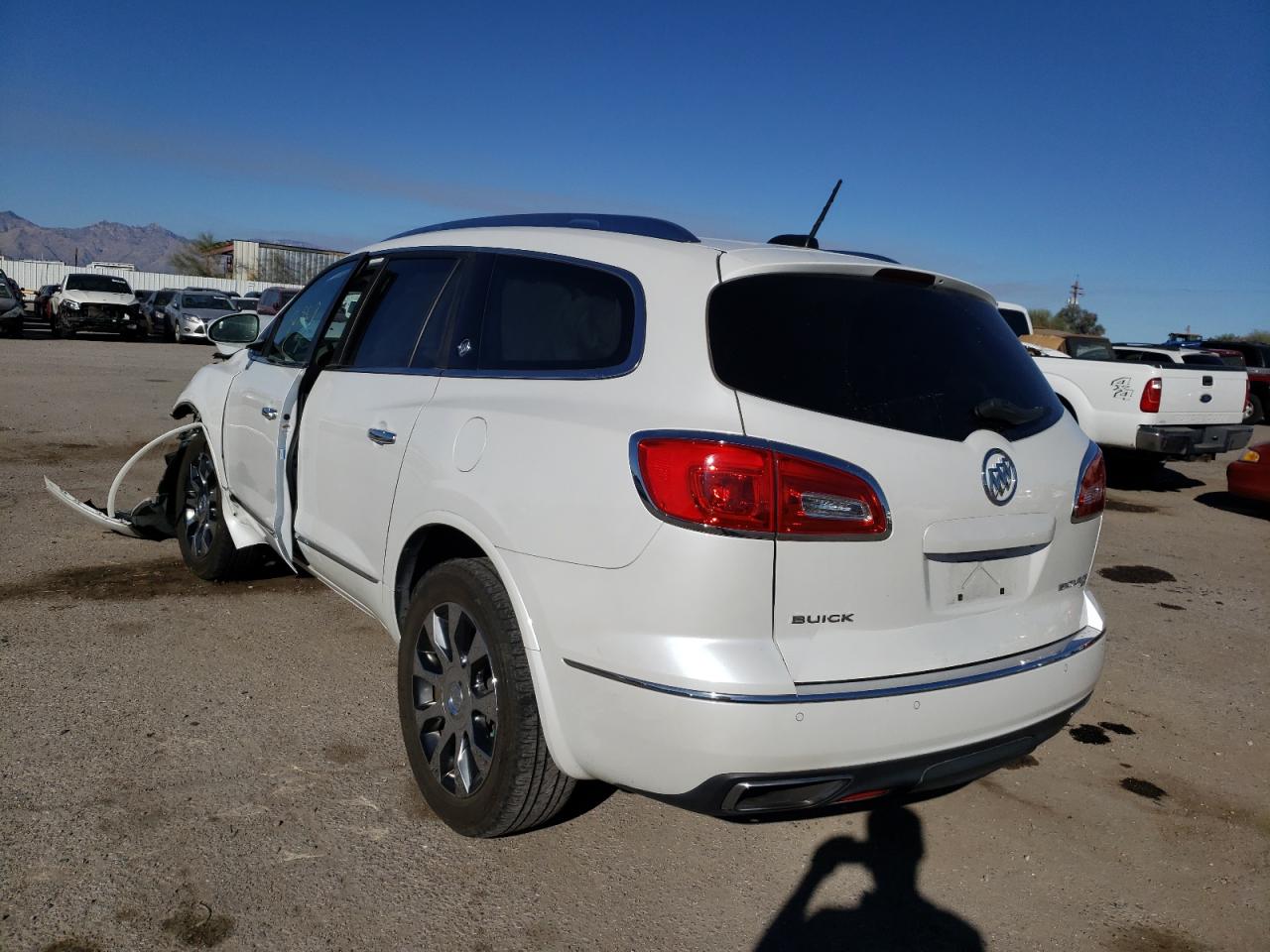 Photo 3 from auction – 2017 BUICK ENCLAVE with VIN 5GAKVCKD5HJ181406