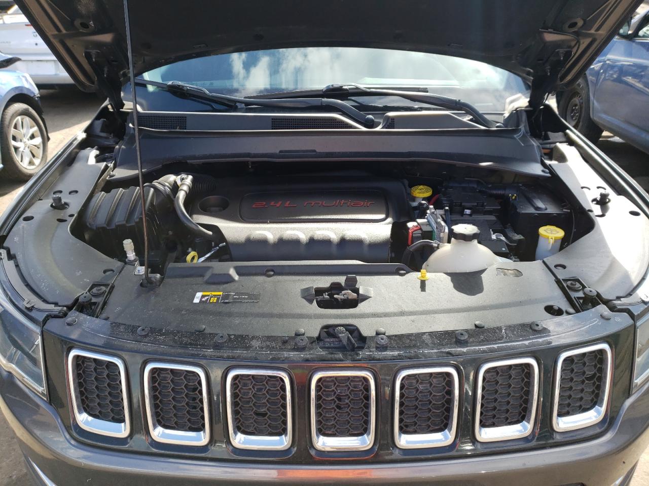 Photo 7 from auction – 2018 JEEP COMPASS LI with VIN 3C4NJDCB1JT343136