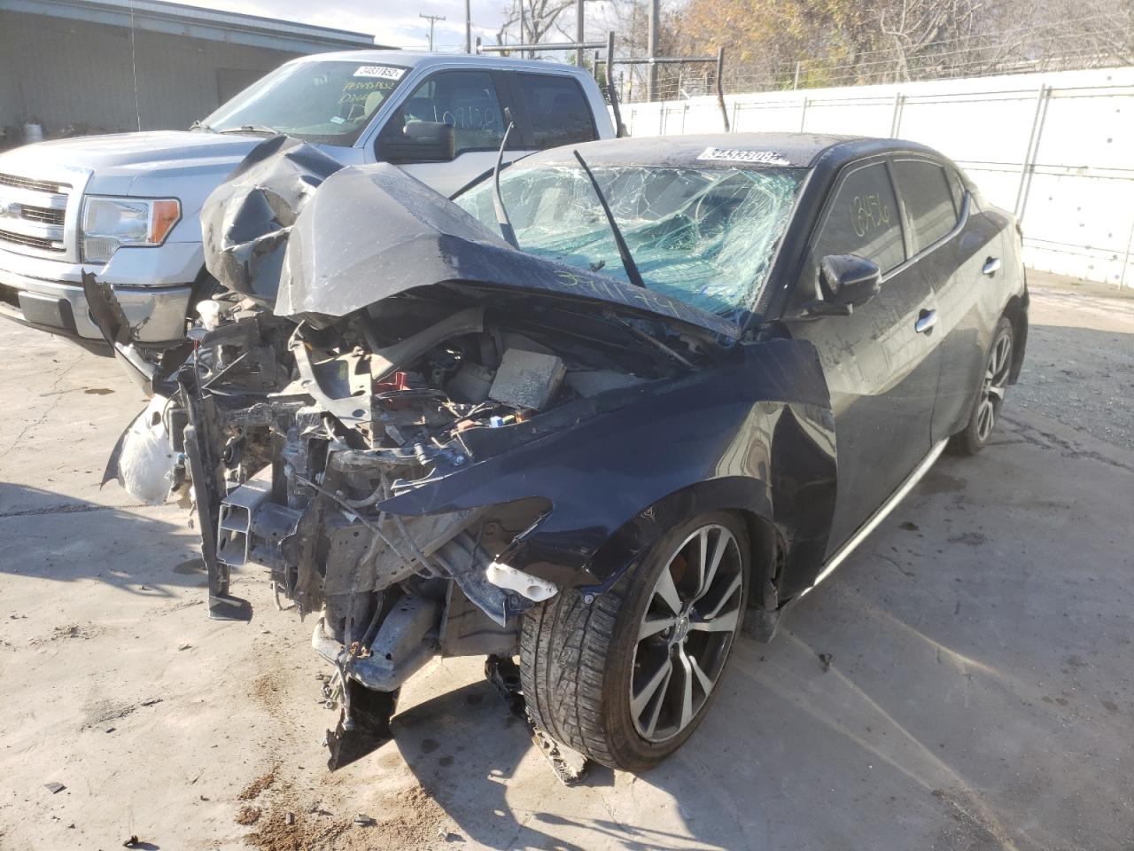 Фото 2 с аукциона – 2017 NISSAN MAXIMA 3.5 с VIN 1N4AA6AP1HC391174
