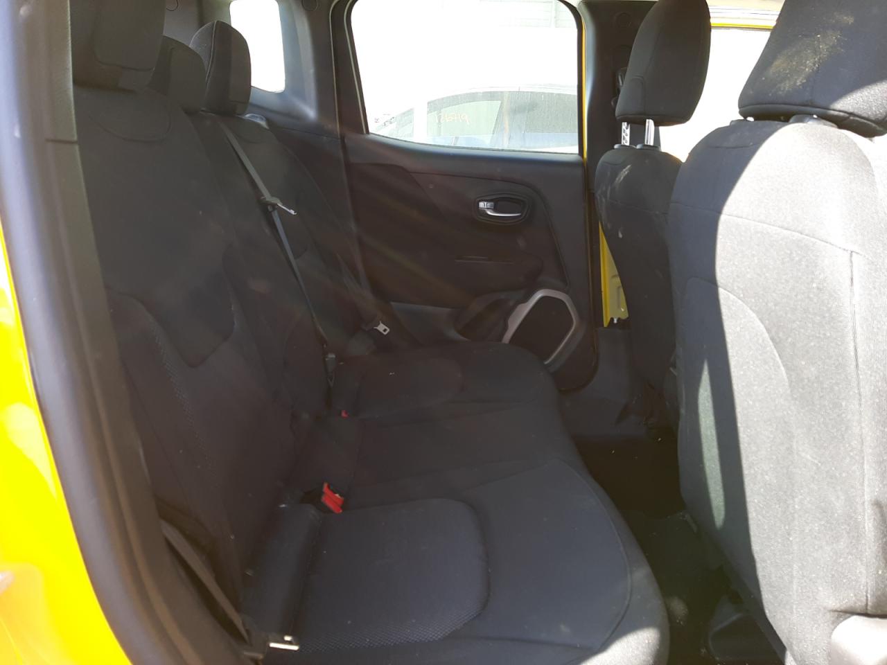 Photo 6 from auction – 2015 JEEP RENEGADE S with VIN ZACCJBAH9FPC22176