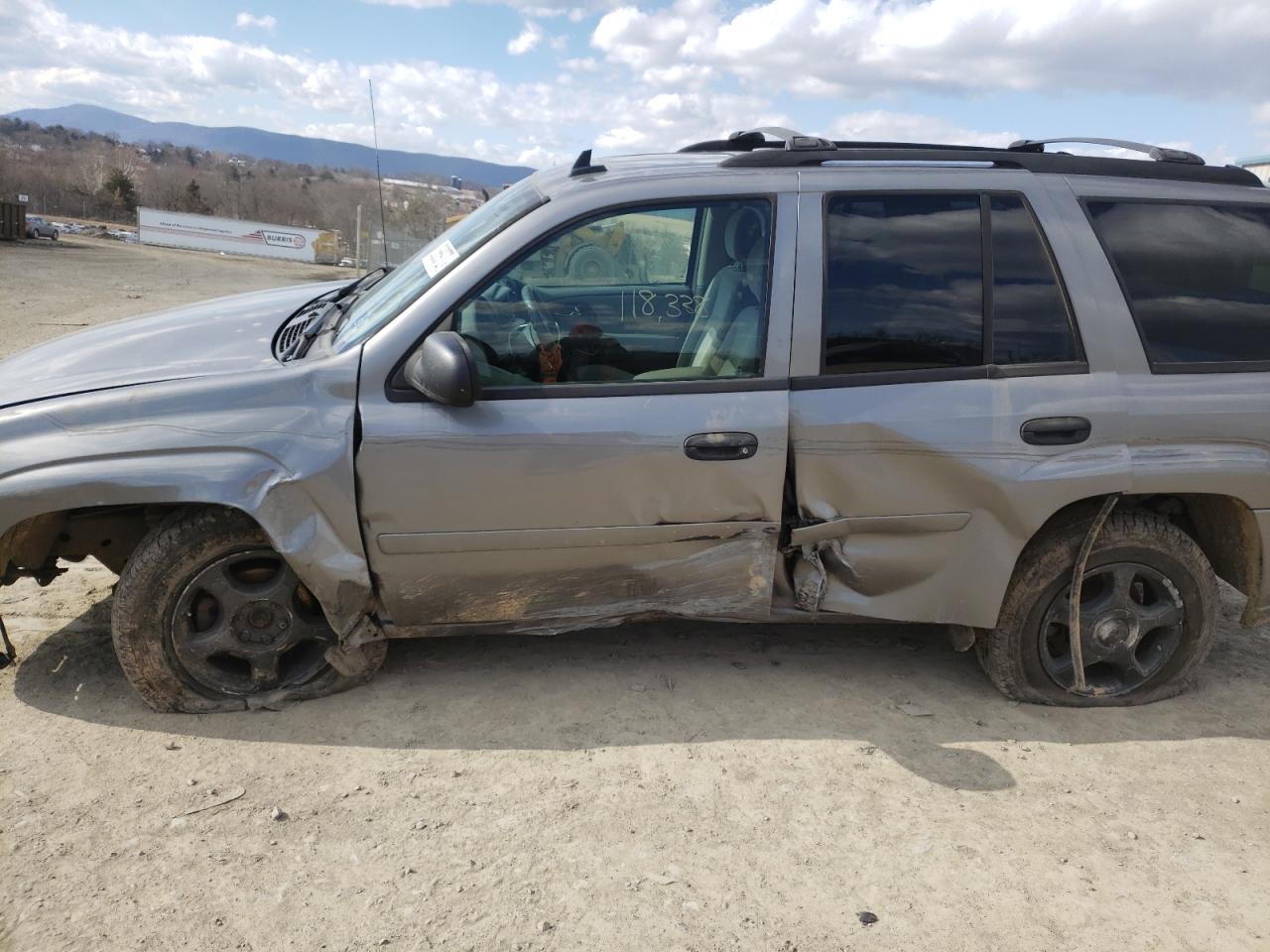 Photo 9 from auction – 2007 CHEVROLET TRAILBLAZE with VIN 1GNDT13SX72129171