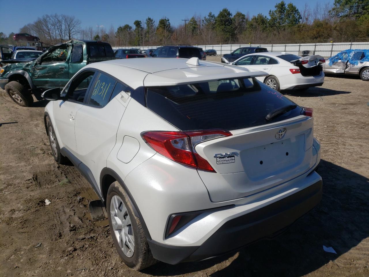 Photo 3 from auction – 2019 TOYOTA C-HR XLE with VIN NMTKHMBX2KR098370