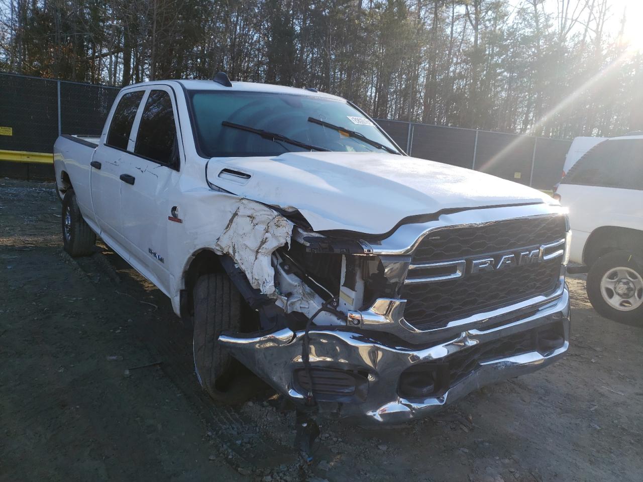 RAM 3500 TRADE 2019 with VIN 3C63R3GLXKG643238 - Photo from auction