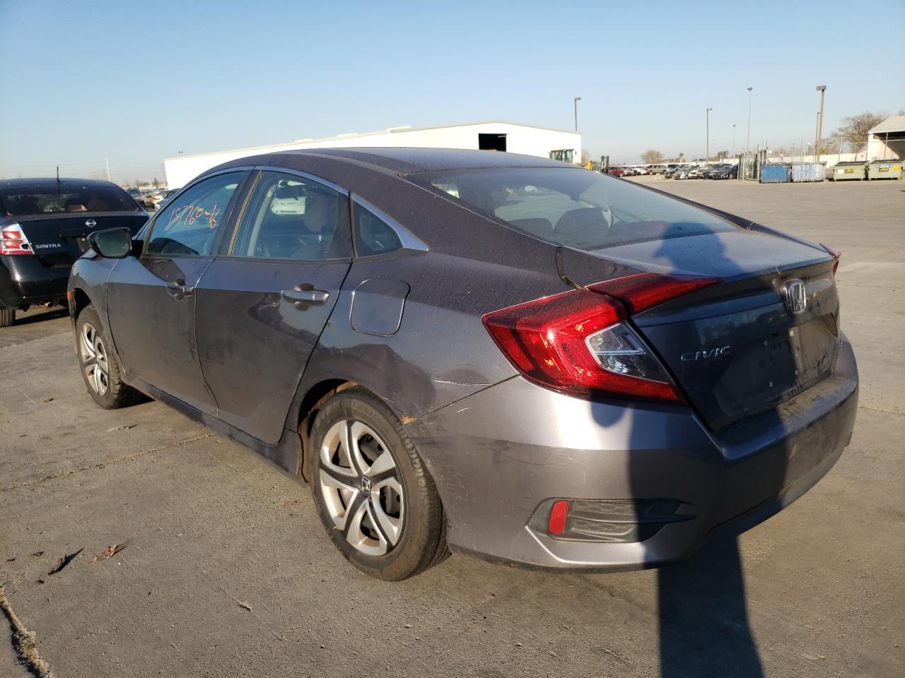 Photo 3 from auction – 2016 HONDA CIVIC LX with VIN 19XFC2F54GE211591