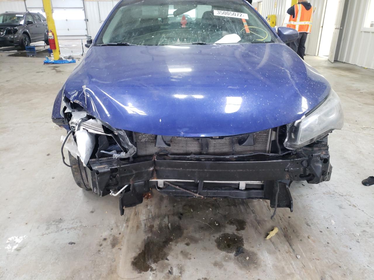 Photo 9 from auction – 2015 TOYOTA CAMRY LE with VIN 4T1BF1FK3FU923611