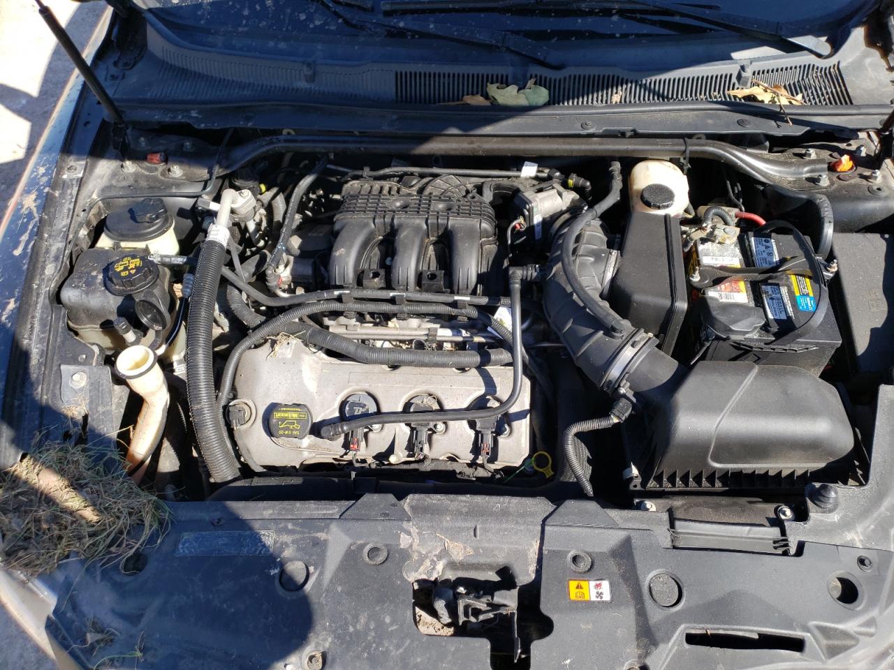 Photo 7 from auction – 2011 FORD TAURUS SEL with VIN 1FAHP2EW6BG125690