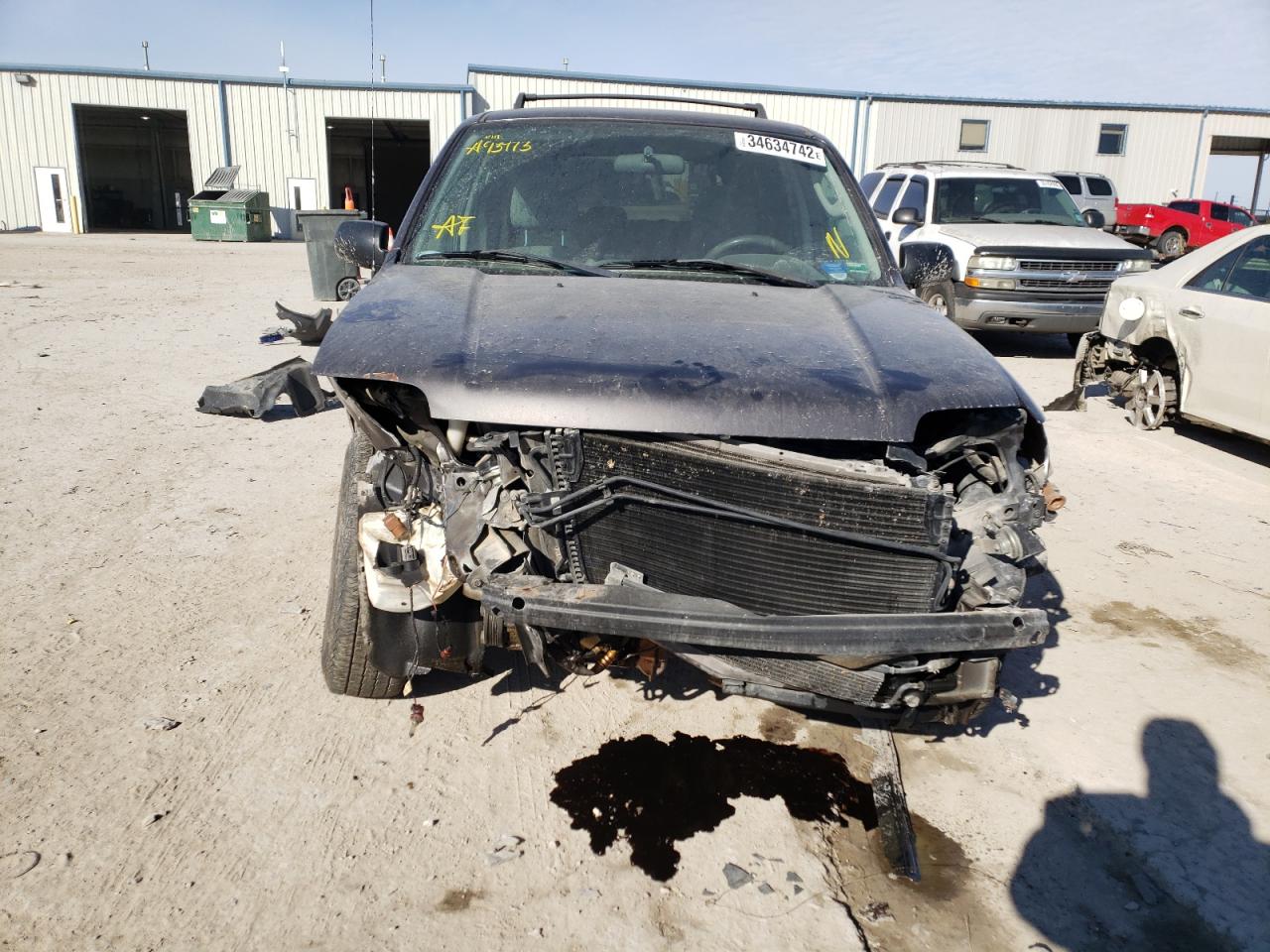 Photo 9 from auction – 2005 FORD ESCAPE XLT with VIN 1FMYU03155KA93973