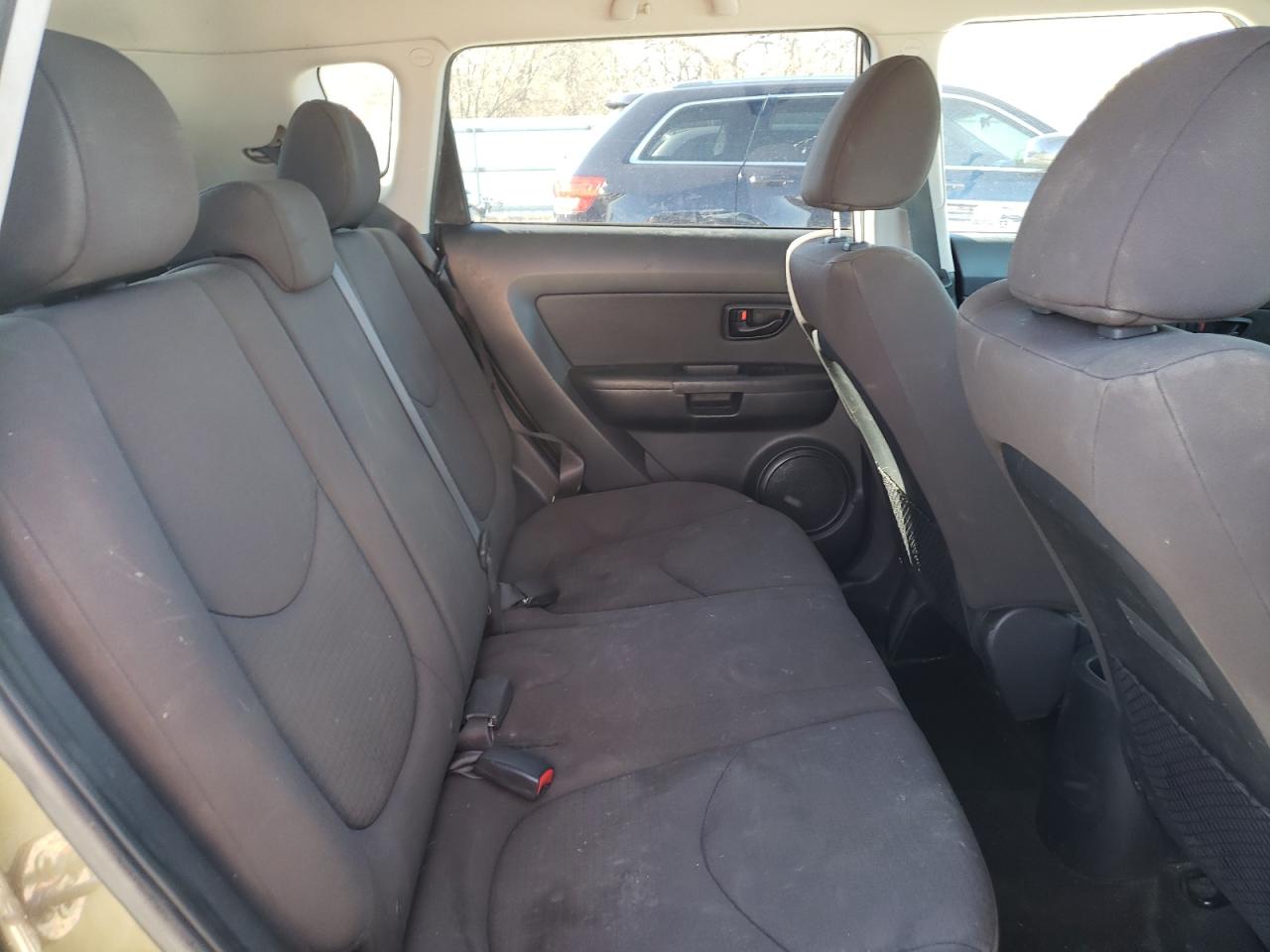 Photo 6 from auction – 2013 KIA SOUL with VIN KNDJT2A50D7568764