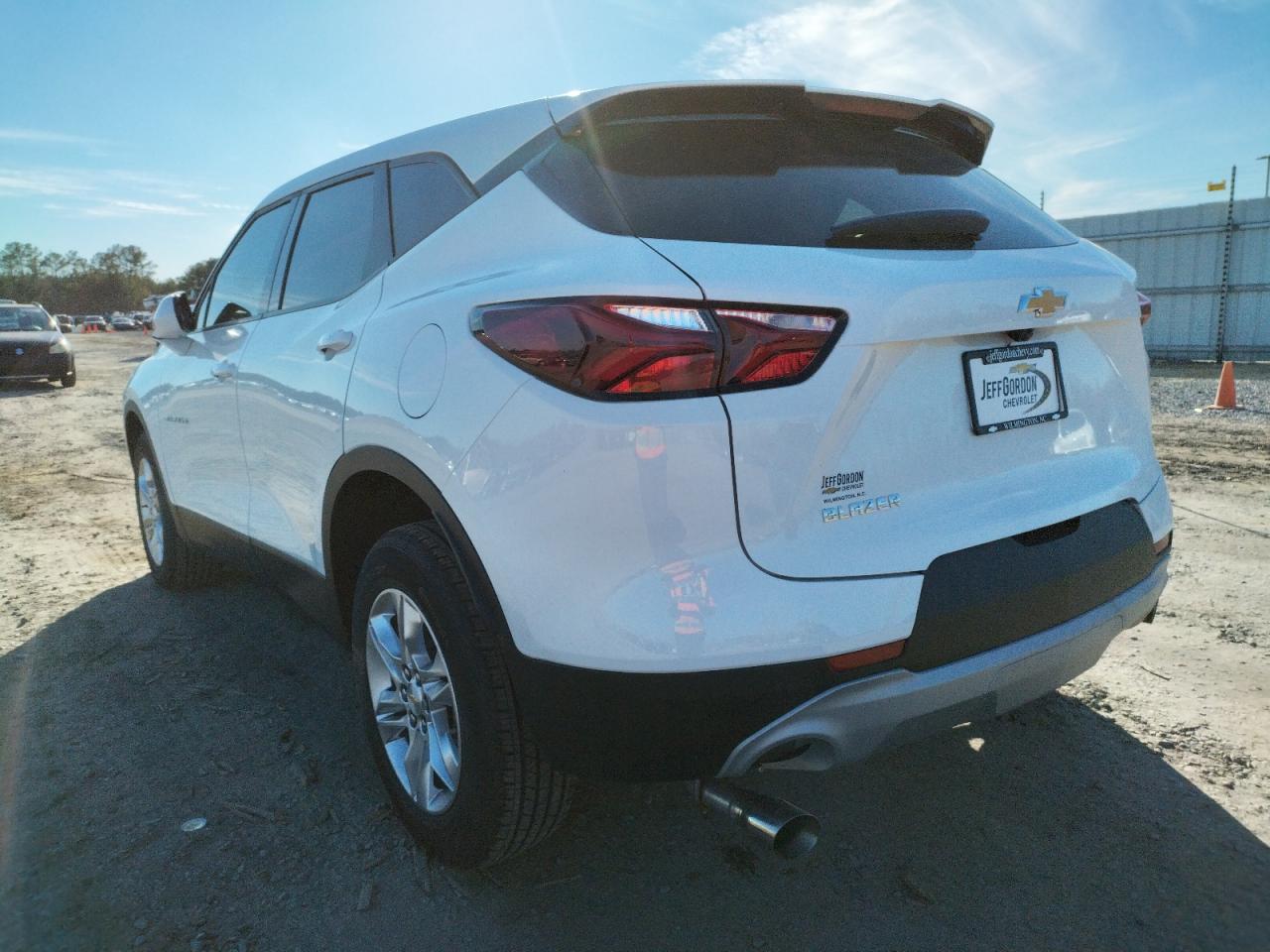 Photo 3 from auction – 2022 CHEVROLET BLAZER 2LT with VIN 3GNKBCR46NS132648