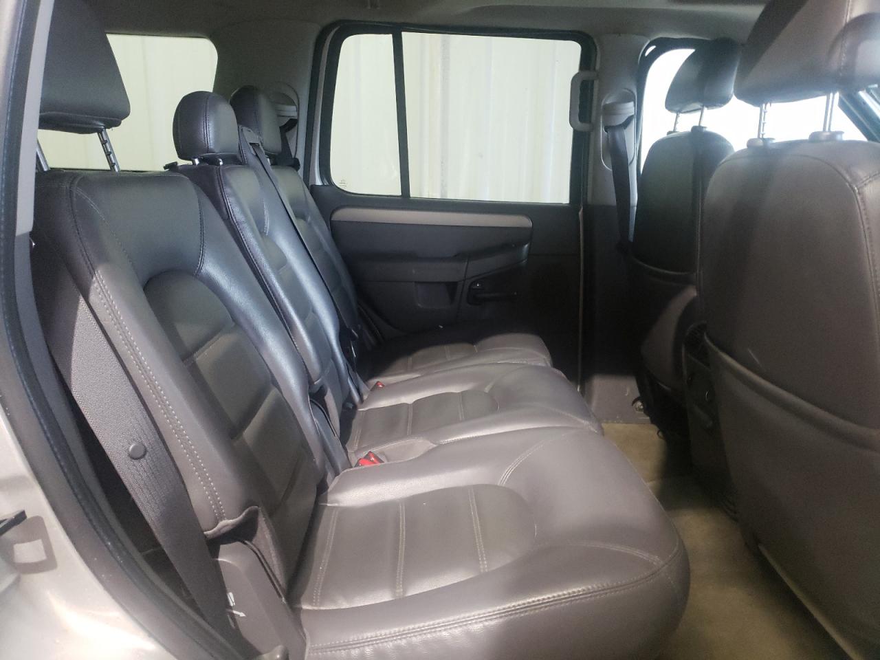 Photo 6 from auction – 2003 FORD EXPLORER X with VIN 1FMZU73K53ZA62734