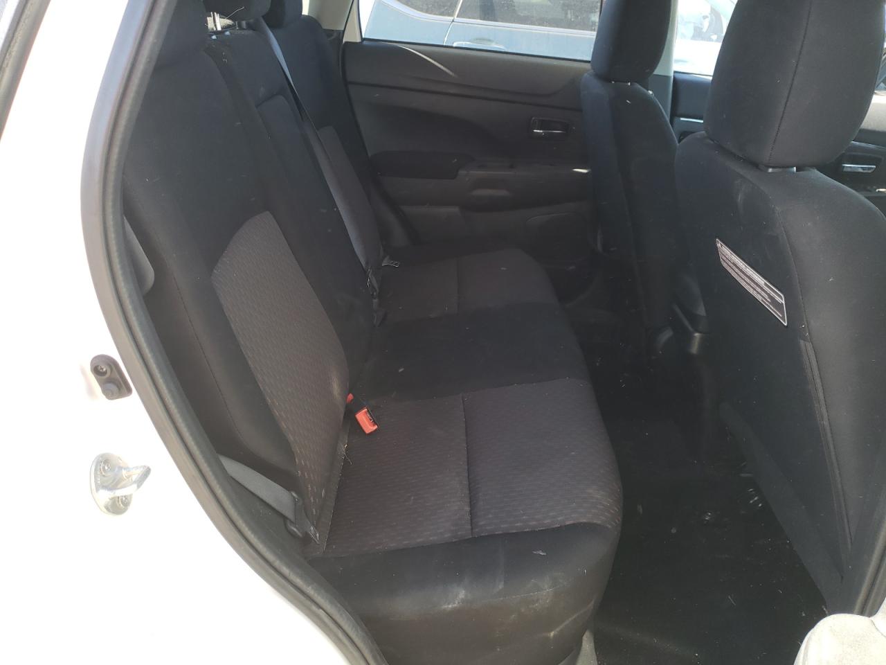Photo 6 from auction – 2018 MITSUBISHI OUTLANDER with VIN JA4AR3AU7JU004807