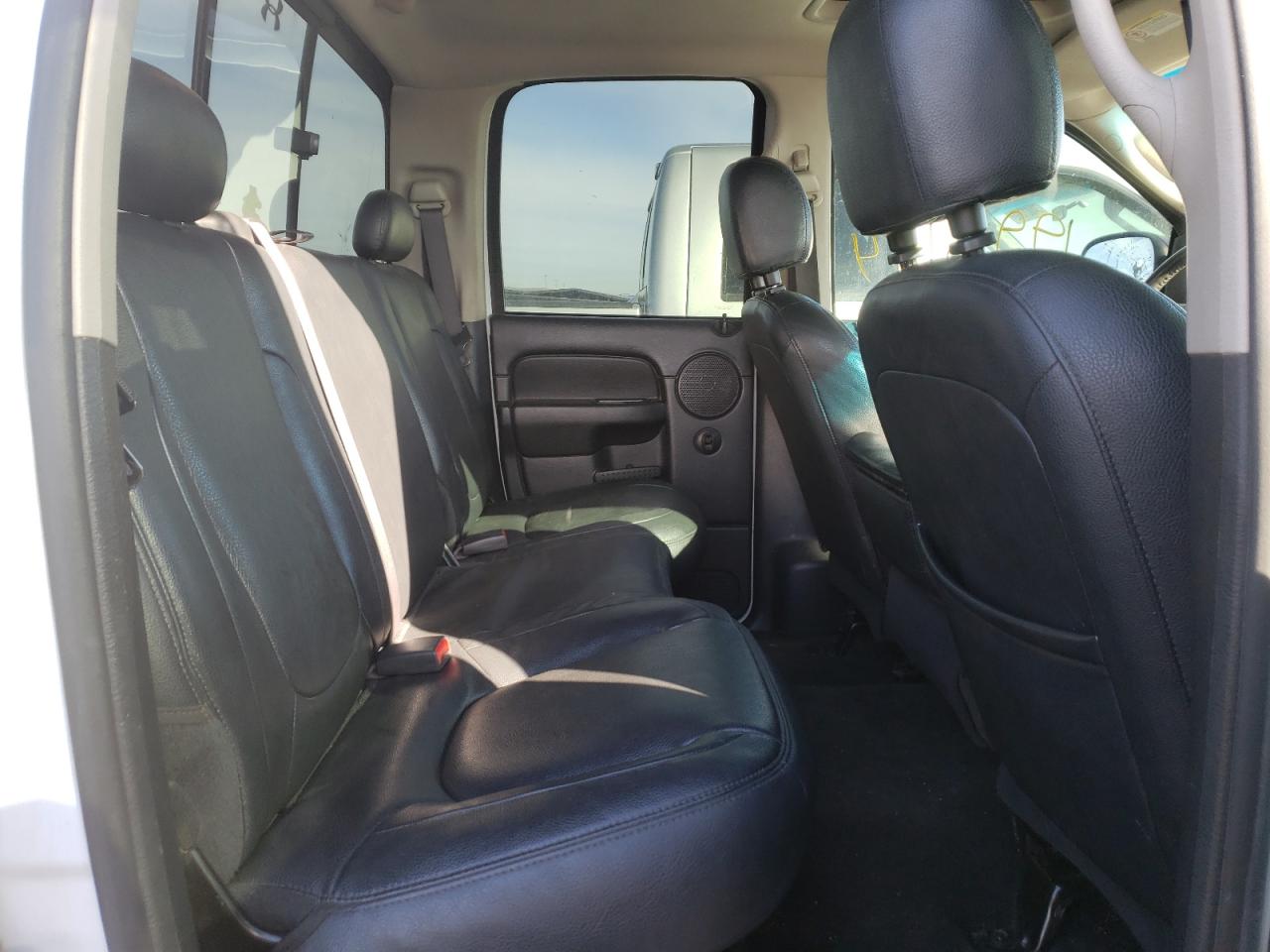 Photo 6 from auction – 2005 DODGE RAM 1500 S with VIN 1D7HU18D05S216484