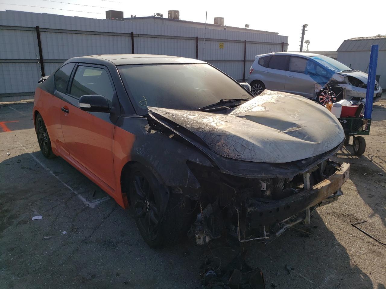 TOYOTA SCION TC 2015 with VIN JTKJF5C78FJ008660 - Photo from auction