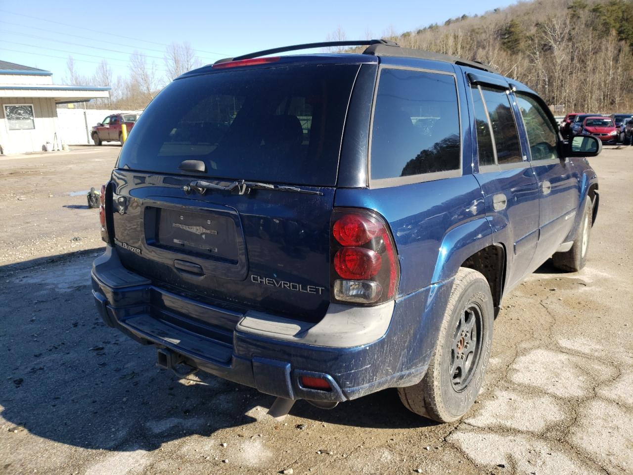 Photo 4 from auction – 2002 CHEVROLET TRAILBLAZE with VIN 1GNDS13S822491530
