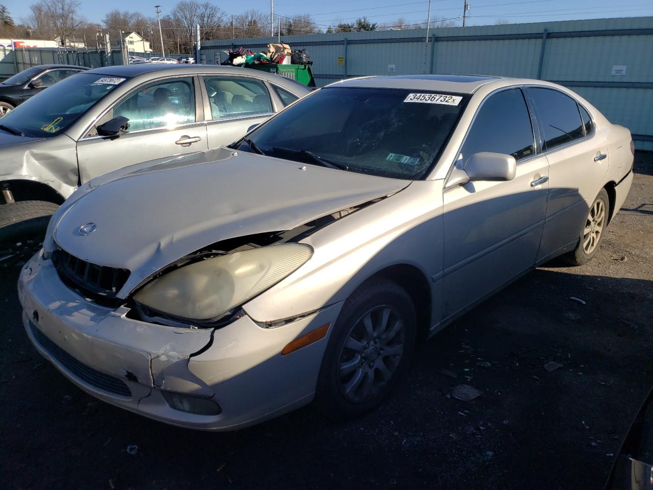 Photo 2 from auction – 2002 LEXUS ES 300 with VIN JTHBF30G820062561