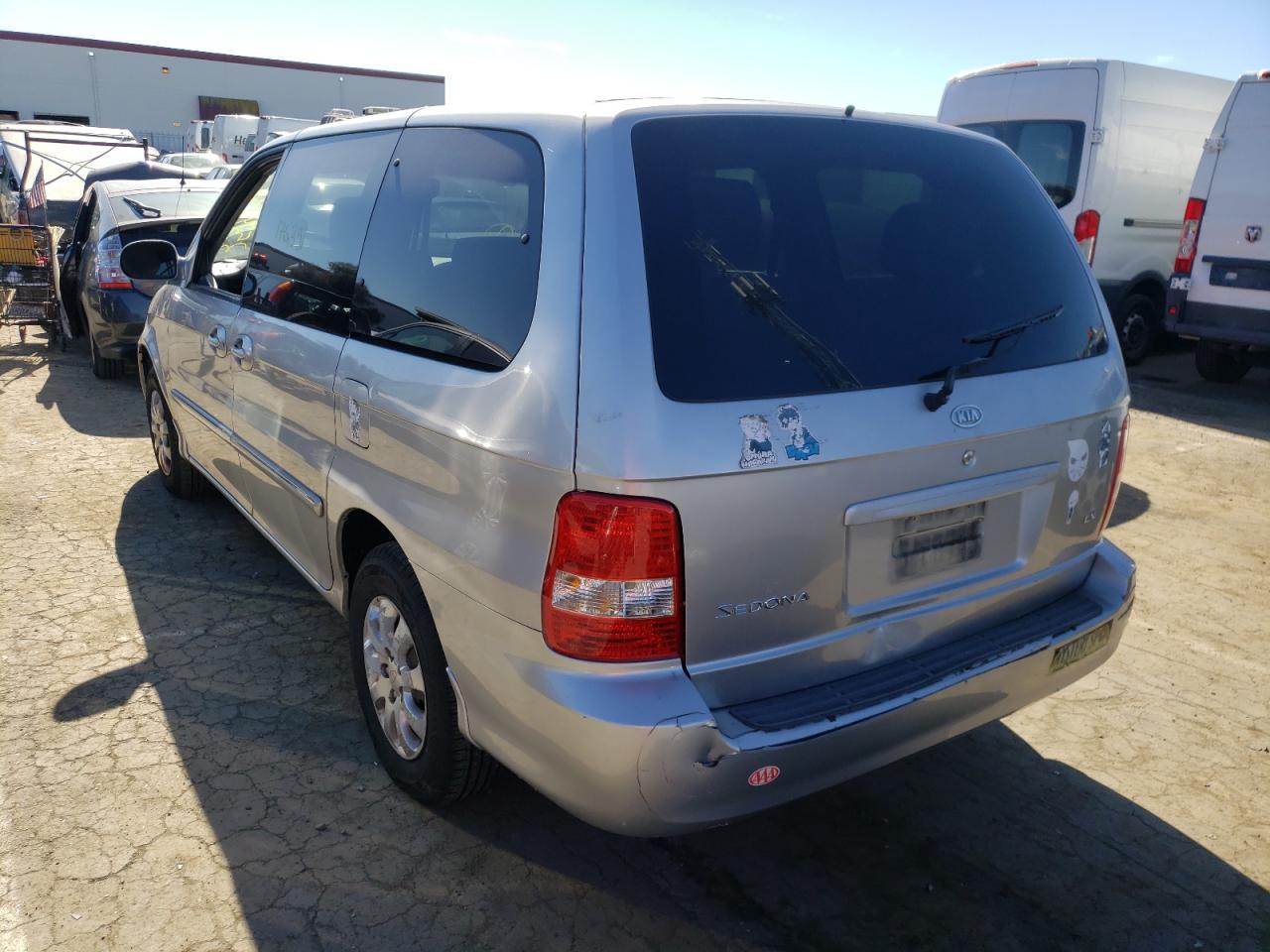Photo 3 from auction – 2005 KIA SEDONA EX with VIN KNDUP132456761599