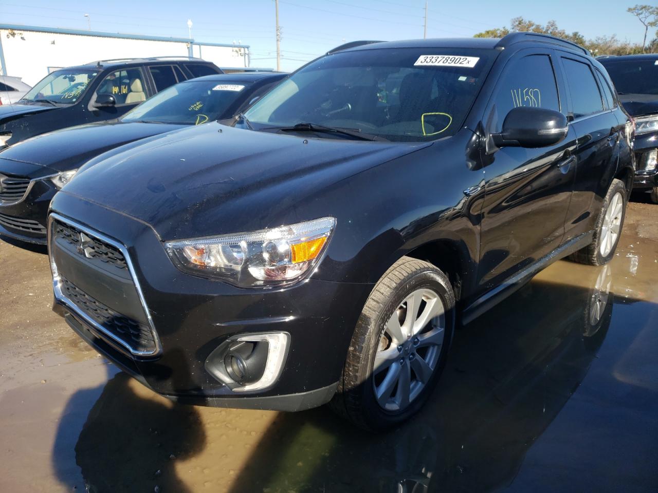 Photo 2 from auction – 2015 MITSUBISHI OUTLANDER with VIN 4A4AR4AW4FE044897
