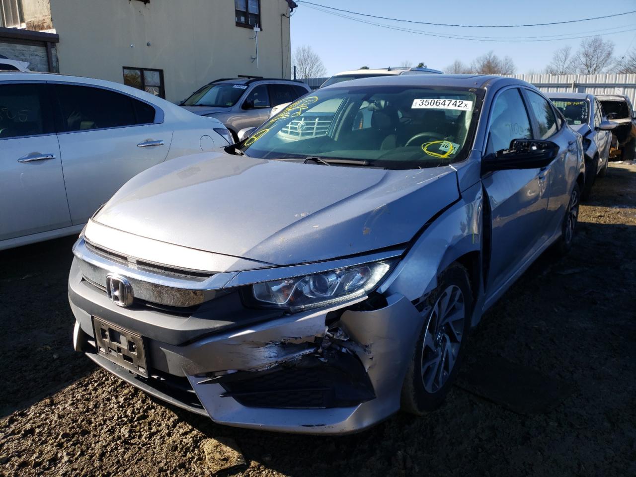 Photo 2 from auction – 2016 HONDA CIVIC EX with VIN 19XFC2F7XGE247903