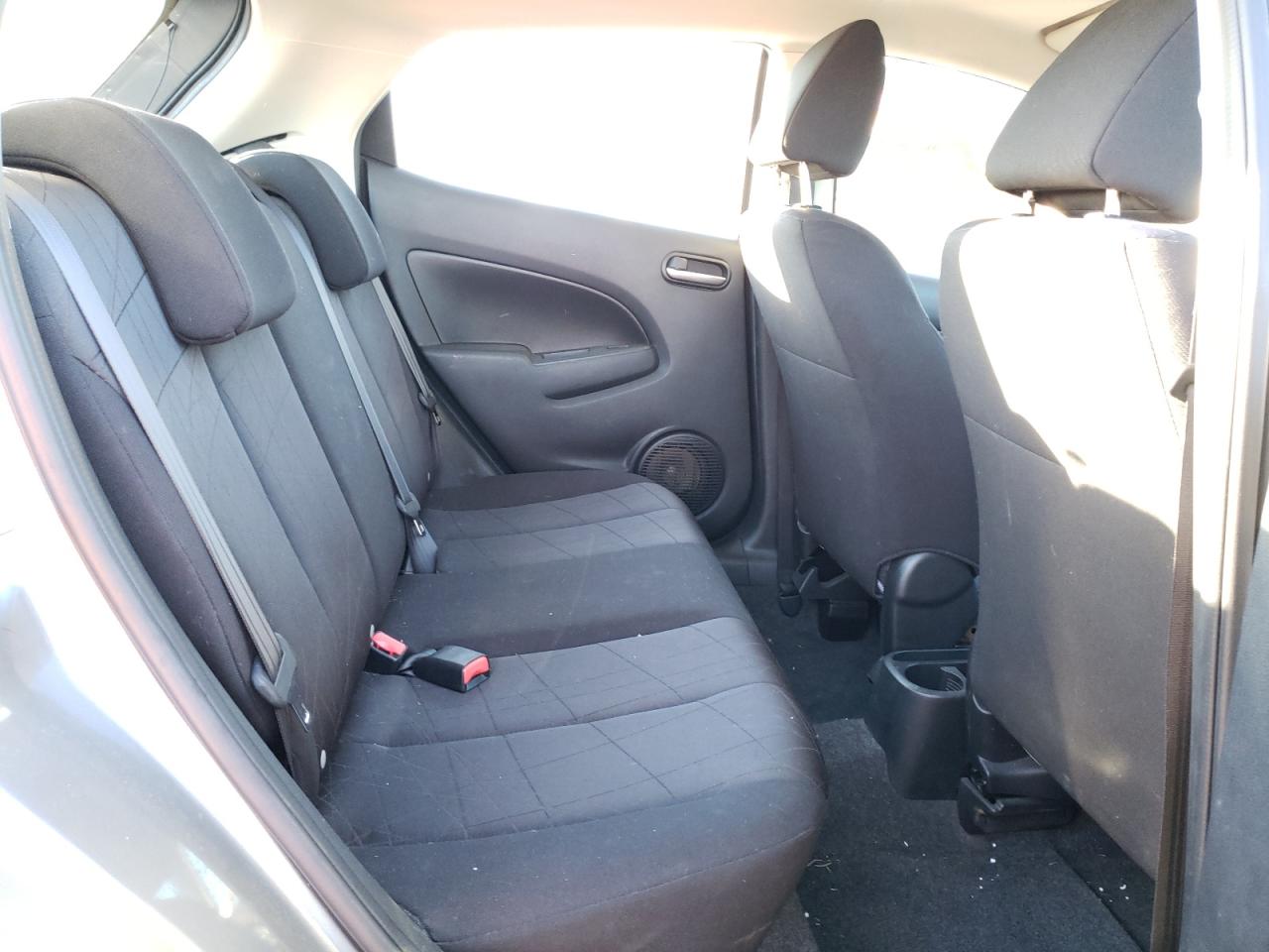 Photo 6 from auction – 2011 MAZDA MAZDA2 with VIN JM1DE1HY2B0131002