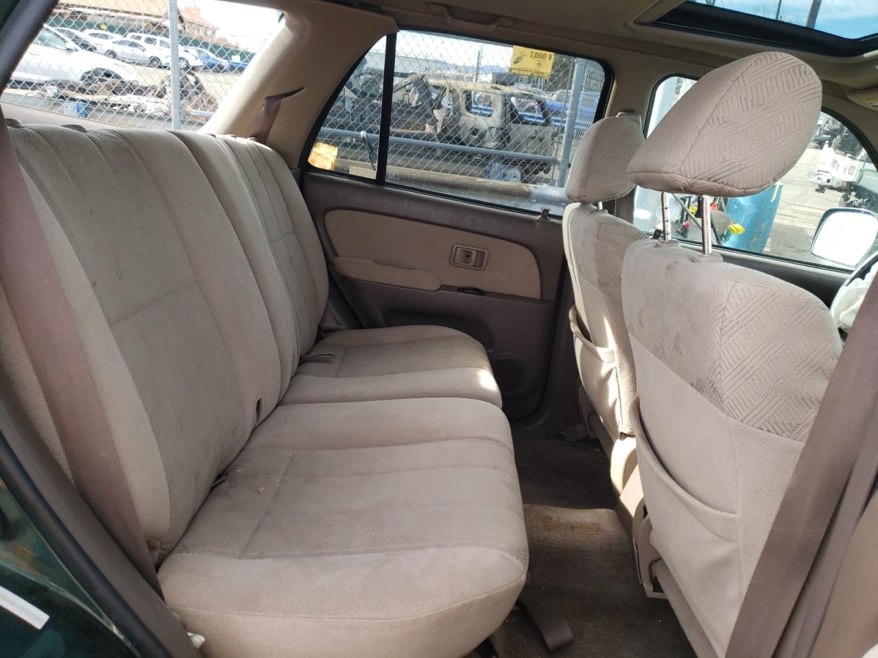 Photo 6 from auction – 2002 TOYOTA 4RUNNER SR with VIN JT3GN86R020227183