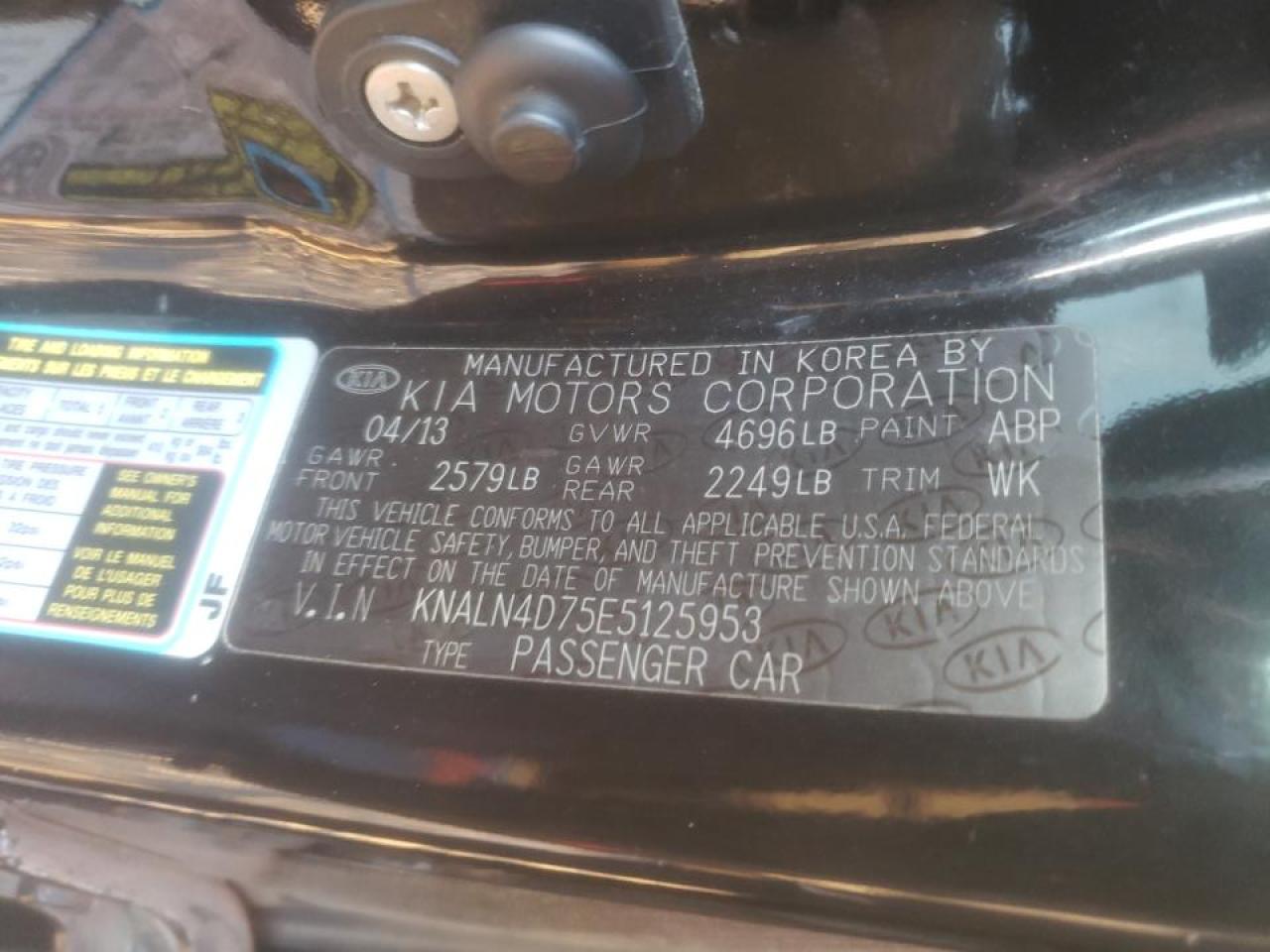 Photo 10 from auction – 2014 KIA CADENZA PR with VIN KNALN4D75E5125953
