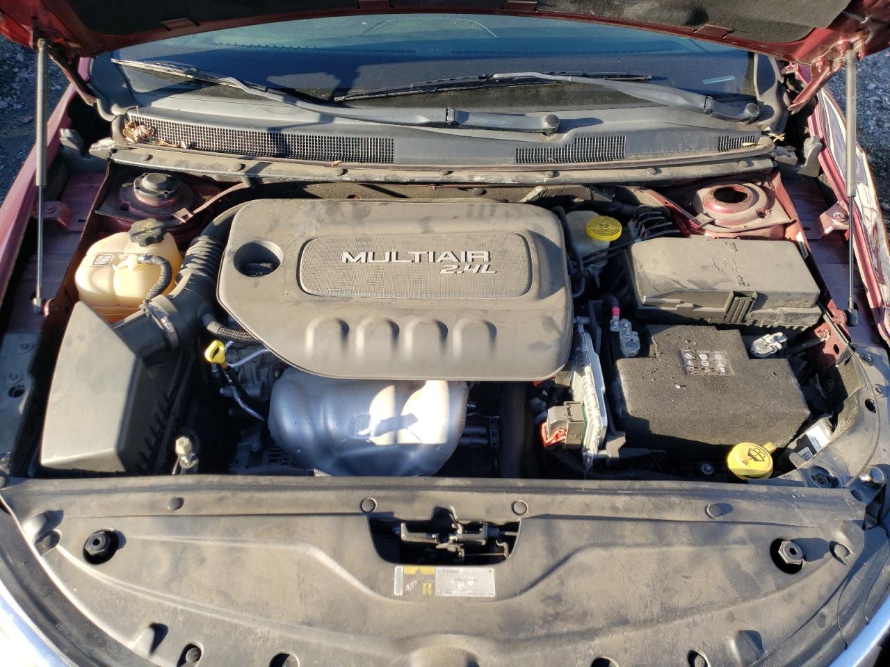 Photo 7 from auction – 2015 CHRYSLER 200 LIMITE with VIN 1C3CCCAB5FN582392