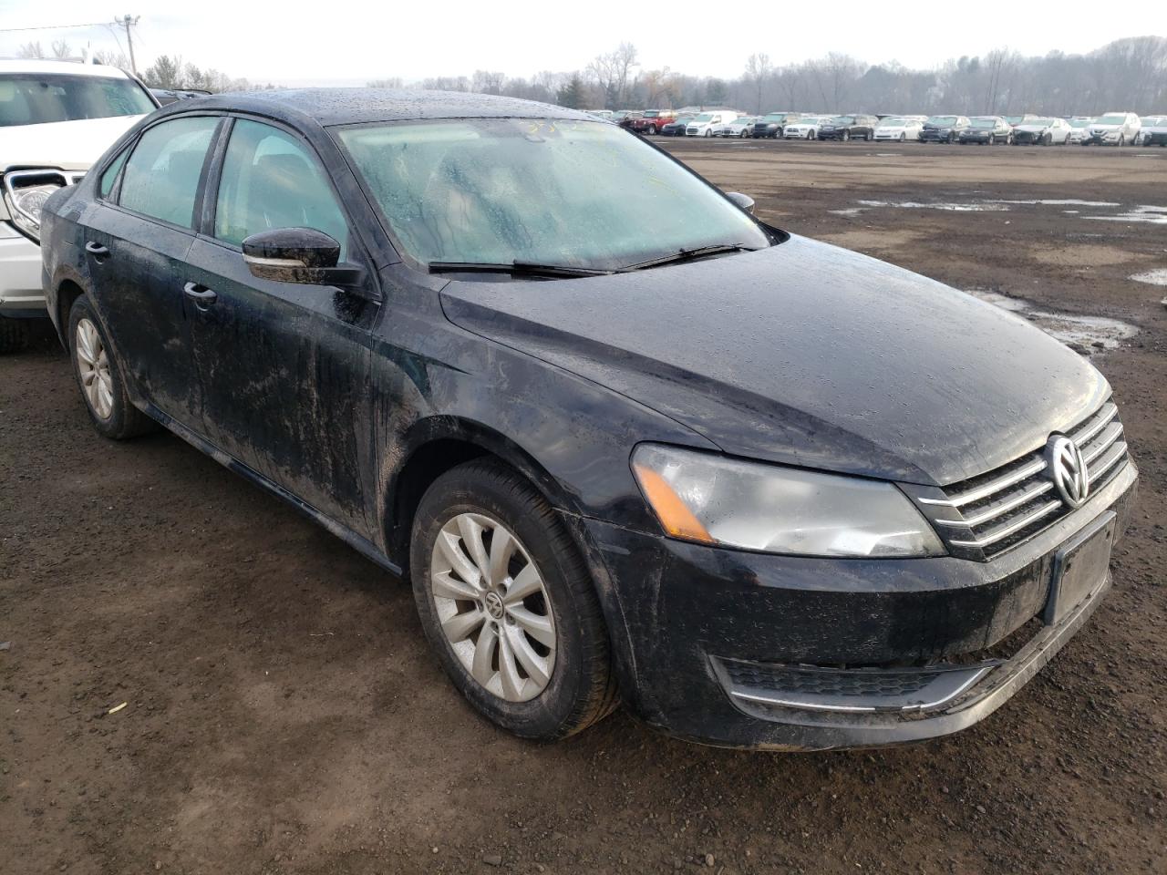 VOLKSWAGEN PASSAT S 2013 with VIN 1VWAP7A33DC062527 - Photo from auction
