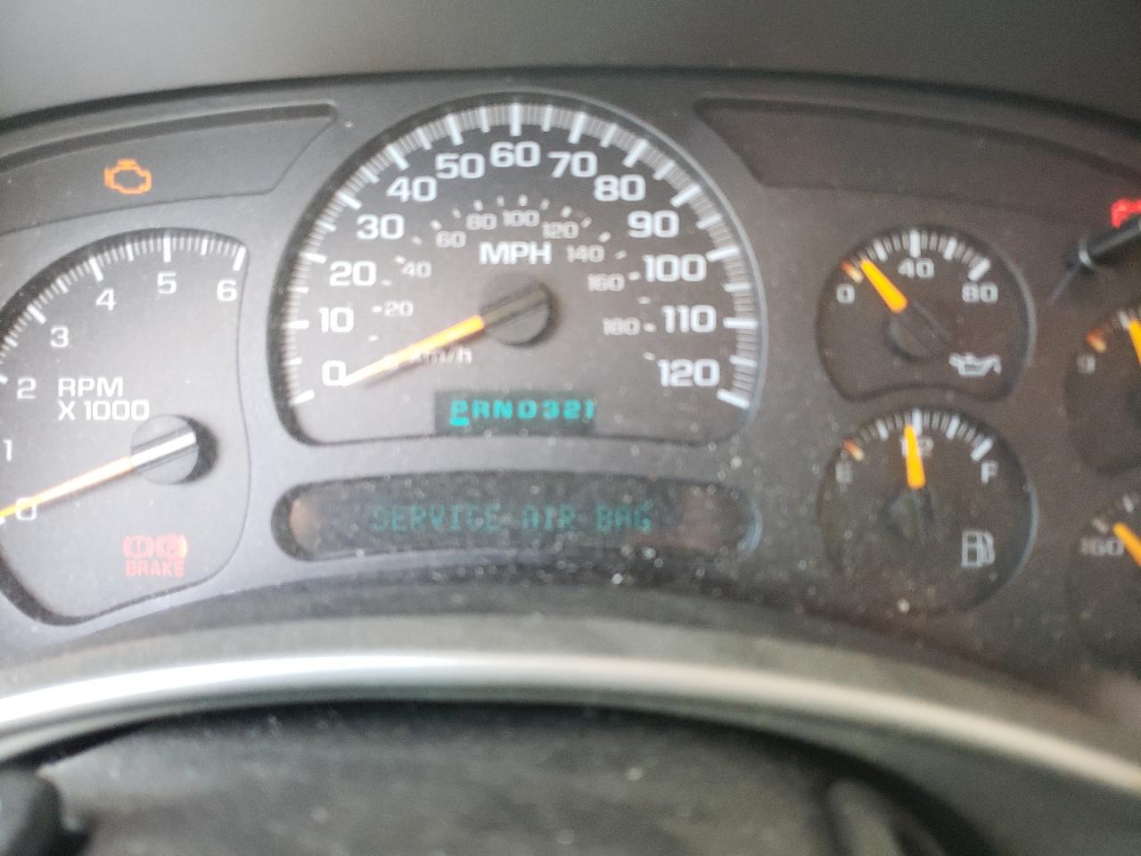 Photo 8 from auction – 2004 GMC NEW SIERRA with VIN 2GTEK19T441107176