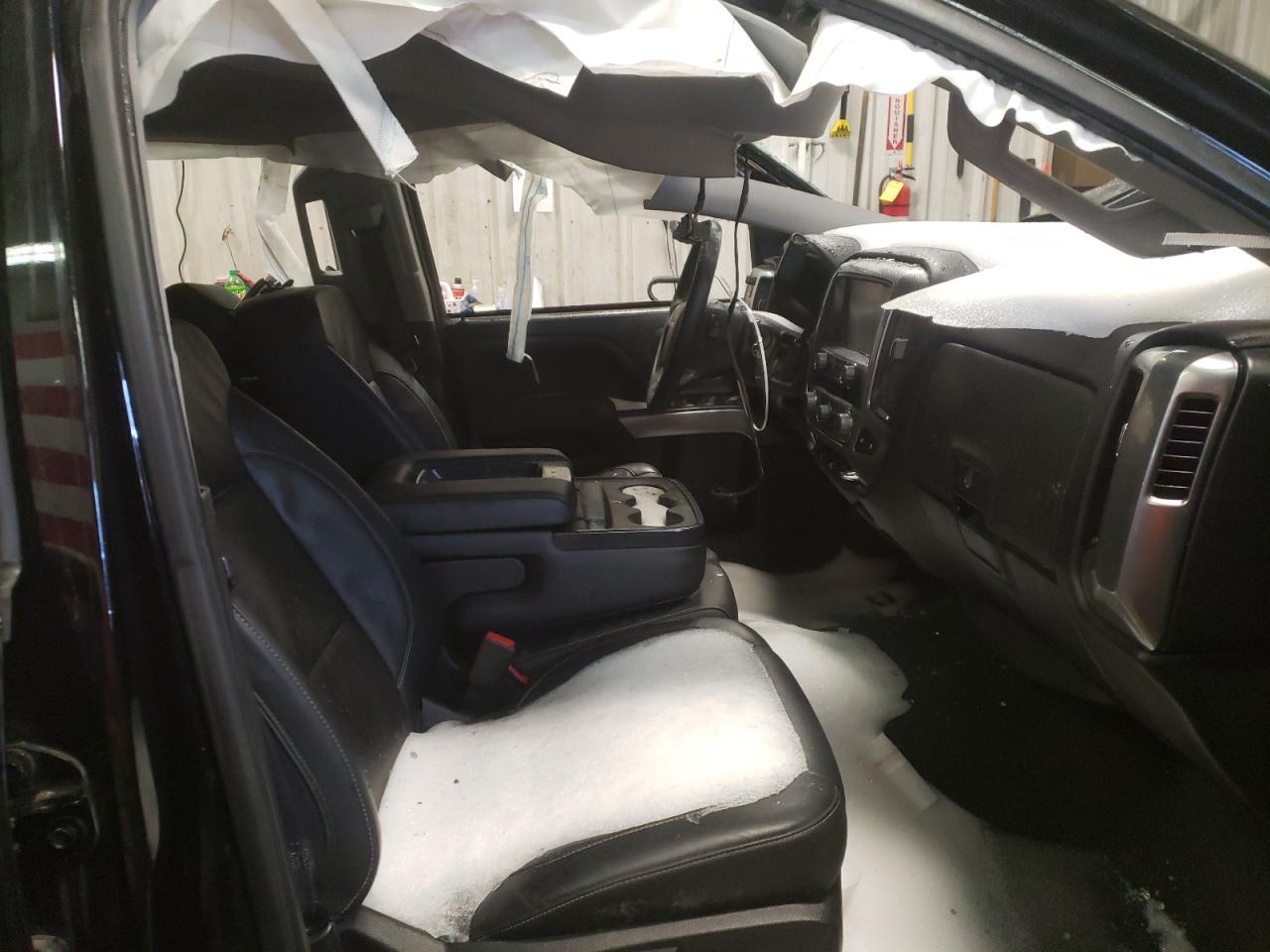Photo 5 from auction – 2017 CHEVROLET SILVERADO with VIN 3GCUKREC3HG416991