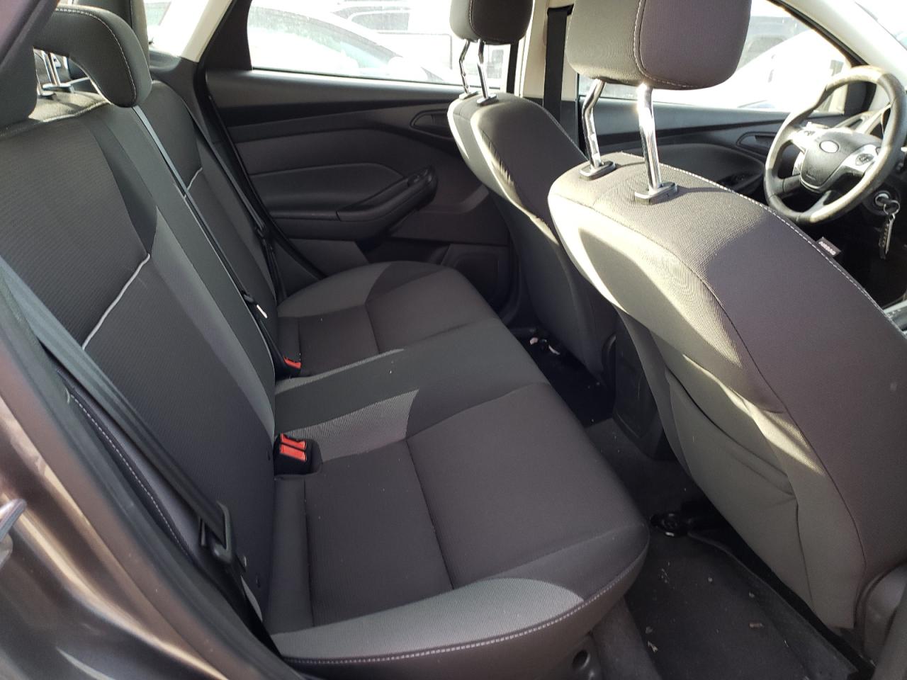 Photo 6 from auction – 2012 FORD FOCUS SE with VIN 1FAHP3F28CL118394