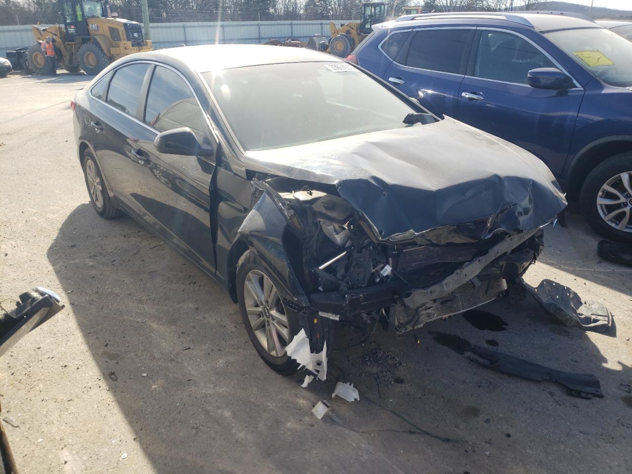 HYUNDAI SONATA SE 2017 with VIN 5NPE24AF5HH462403 - Photo from auction